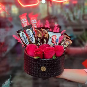 باکس گل و شکلات